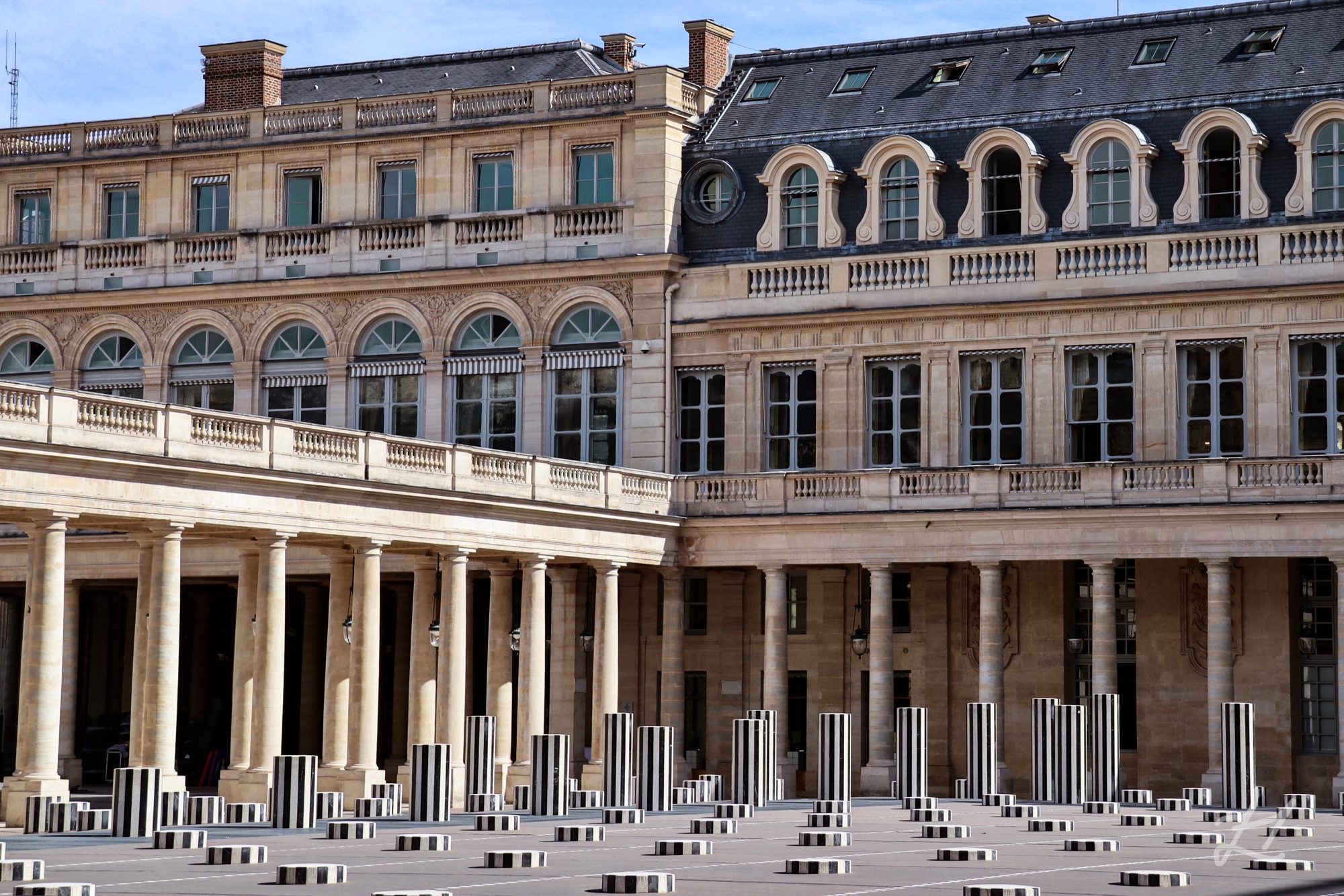 Colonnes de Buren in Paris