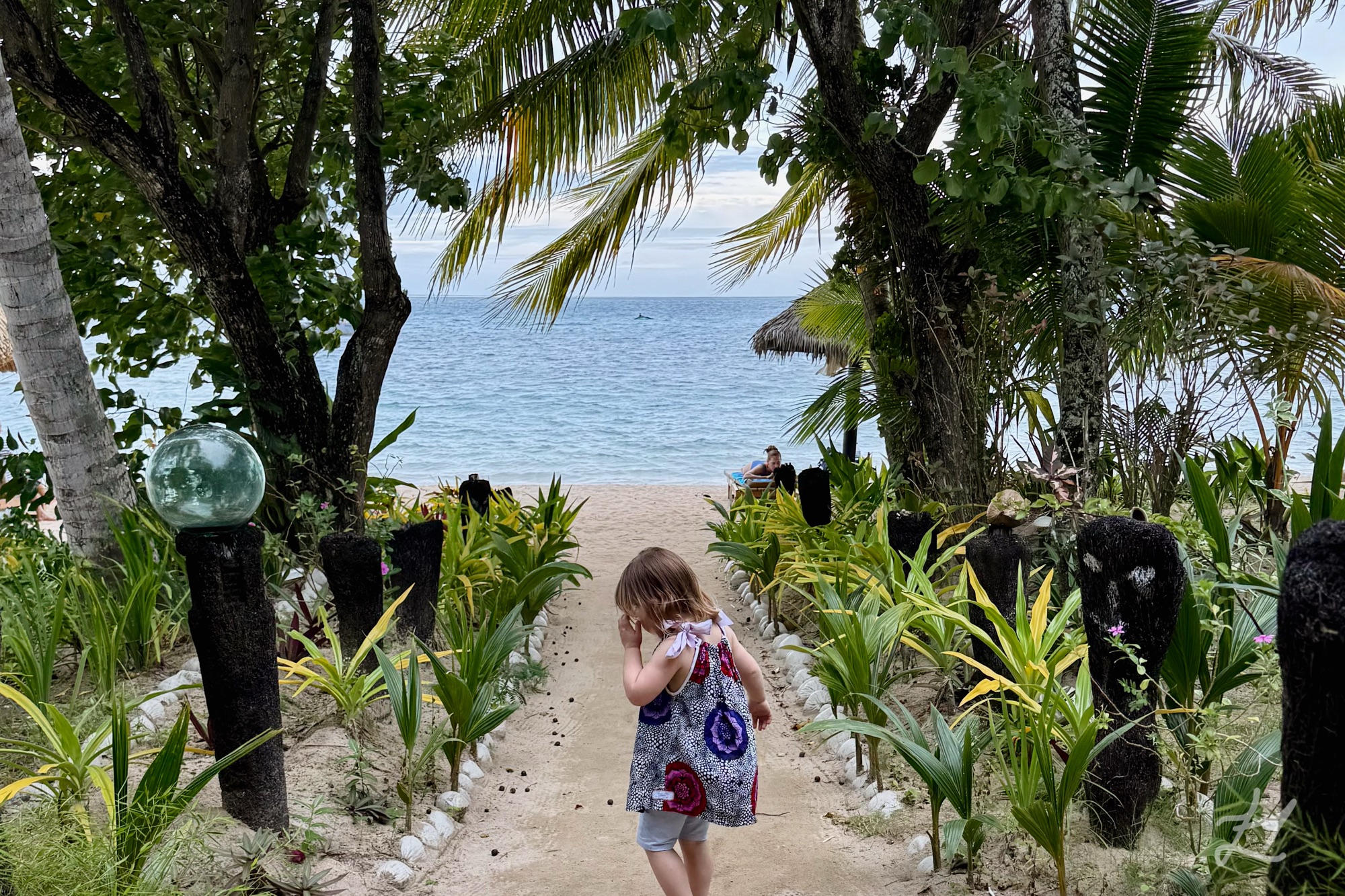 Kaydes at Likuri entrance